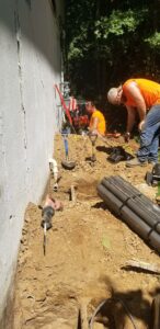 Installing a waterproofing system